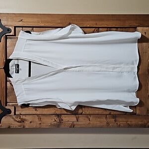 Karl Lagerfeld White Frilled V-Neck Sleeveless Crepe Top XL